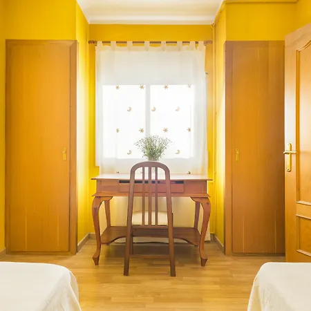 Malvasia Paz En El Corazon De Apartamento